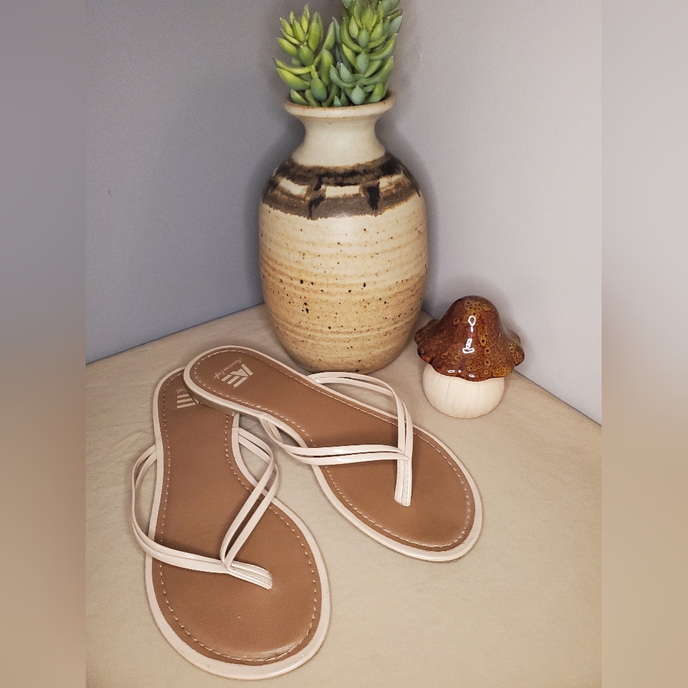 American Eagle Sandals